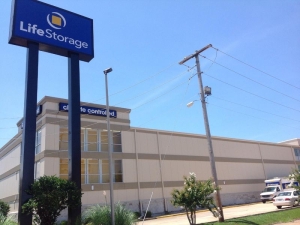 Life Storage - 4075 - Jackson - I-55 North