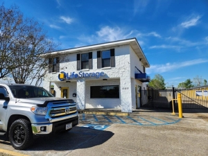Life Storage - 4080 - Baton Rouge - 10811 Coursey Blvd - Photo 1