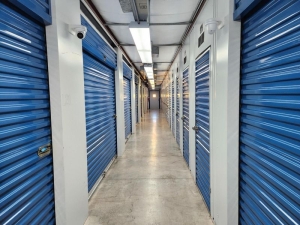 Life Storage - 4080 - Baton Rouge - 10811 Coursey Blvd - Photo 4