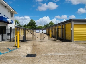 Life Storage - 4080 - Baton Rouge - 10811 Coursey Blvd - Photo 5