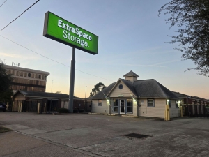 Extra Space Storage - 4157 - Houston - 10114 Katy Fwy