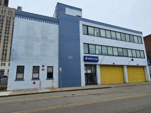 Extra Space Storage - 4207 - Buffalo - Ellicott St