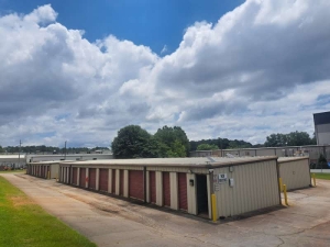 Mission Self-Storage - Carrollton - Photo 25