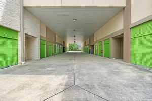 Extra Space Storage - 1945 - Richmond - Grand Pkwy S - Photo 4