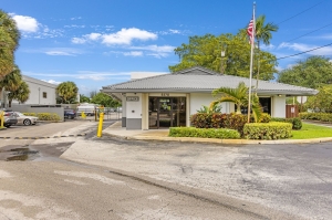 Extra Space Storage - 6001 - Davie - 5370 S University Dr - Photo 7