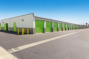 Extra Space Storage - 6051 - Rialto - 309 Riverside Ave - Annex - Photo 5