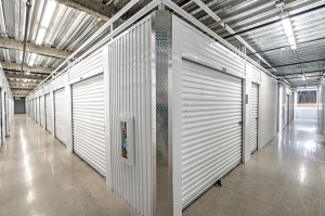 Extra Space Storage - 6086 - Austin - Interstate 35 - Photo 4