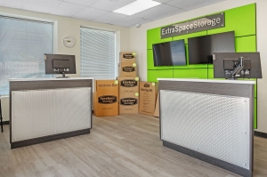 Extra Space Storage - 6099 - Cincinnati - Beechmont Ave - Photo 4