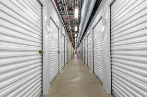 Extra Space Storage - 6109 - Los Angeles - Main St - Photo 5