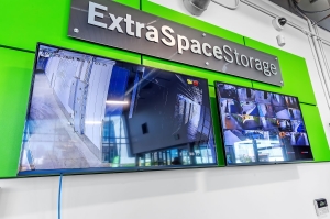 Extra Space Storage - 6109 - Los Angeles - Main St - Photo 7