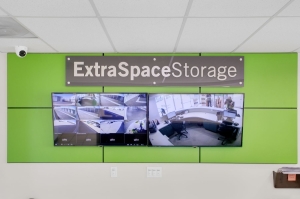 Extra Space Storage - 6210 - Victorville - Ridgecrest Rd - Photo 8