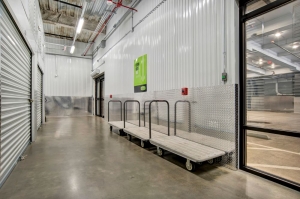 Extra Space Storage - 7171 - Rockville - Stonestreet Ave - Photo 4