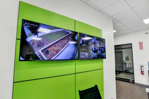 Extra Space Storage - 7171 - Rockville - Stonestreet Ave - Photo 7