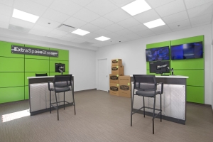 Extra Space Storage - 7359 - Baltimore - Stockholm St - Photo 3