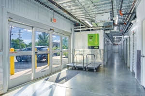 Extra Space Storage - 7427 - Temple Hills - Beech Rd - Photo 4