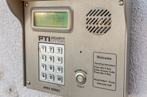 Extra Space Storage - 7463 - Phoenix - Glendale Ave - Photo 3