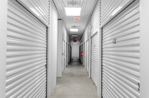 Extra Space Storage - 7500 - Louisville - Outer Loop - Photo 6