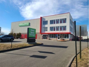 Extra Space Storage - 7570 - North Haven - Washington Ave