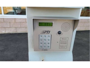 Extra Space Storage - 7570 - North Haven - Washington Ave - Photo 2