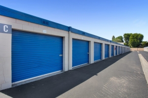 Extra Space Storage - 7632 - Manteca - Yosemite Ave - Photo 4