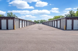 Extra Space Storage - 7634 - Valparaiso- Silhavy Rd - Photo 4