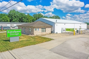 Extra Space Storage - 7646 - Bondville - Chestnut St - Annex