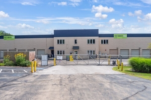 Extra Space Storage - 7651 - West Chicago - Garys Mill Rd