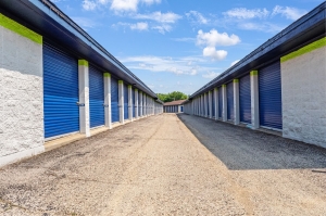 Extra Space Storage - 7660 - Madison - Ski Lane - Photo 5