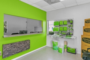Extra Space Storage - 7661 - Rockledge - Huntington Lane - Photo 4