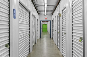 Extra Space Storage - 7661 - Rockledge - Huntington Lane - Photo 6