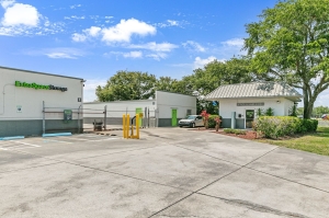 Extra Space Storage - 7661 - Rockledge - Huntington Lane - Photo 7