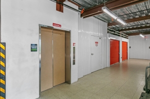 Extra Space Storage - 7662 - Rockledge - US Highway 1 - Photo 4