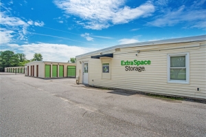 Extra Space Storage - 7666 - Chesapeake - Station House Rd