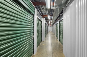 Extra Space Storage - 7673 - Freehold - Schlechtweg Way - Photo 5