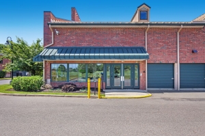 Extra Space Storage - 7673 - Freehold - Schlechtweg Way - Photo 6