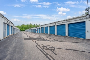 Extra Space Storage - 7682 - Wells - Sanford Road - Photo 4