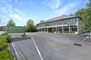 Extra Space Storage - 7687 - Coventry - Tiogue Ave