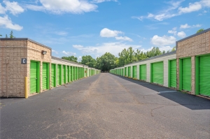 Extra Space Storage - 7689 - Ashland - Kings Acres Rd St - Annex - Photo 5