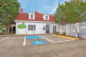 Extra Space Storage - 7692 - Midlothian - Huguenot Road - Photo 7