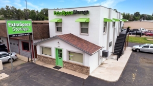 Extra Space Storage - 7700 - Loveland - Lincoln Ave