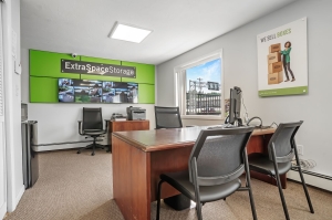 Extra Space Storage - 7763 - Foxboro - Washington St - Photo 7