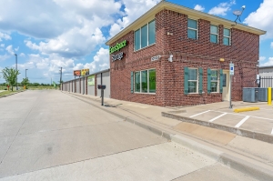 Extra Space Storage - 7786 - Fort Worth - First Chapel Dr