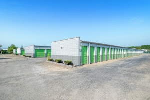 Extra Space Storage - 7798 - Pocasset - MacArthur Blvd - Photo 4