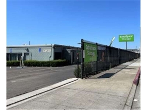Extra Space Storage - 7826 - Oakland - 12th St