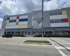Extra Space Storage - 7858 - Miami - 79th St