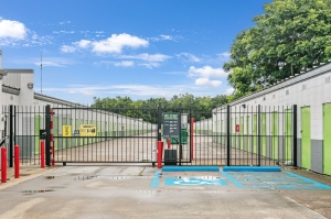 Extra Space Storage - 7863 - Gretna - Whitney Ave - Photo 6