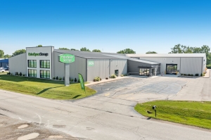 Extra Space Storage - 7868 - Appleton - Stoney Brook Rd