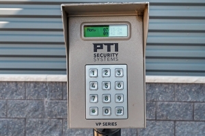 Extra Space Storage - 7868 - Appleton - Stoney Brook Rd - Photo 3