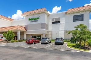 Extra Space Storage - 7869 - Miramar - University Dr