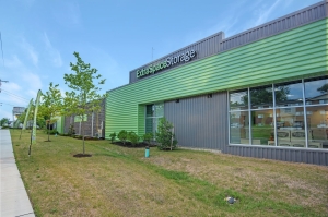 Extra Space Storage - 7887 - Parkville - Old Harford Rd